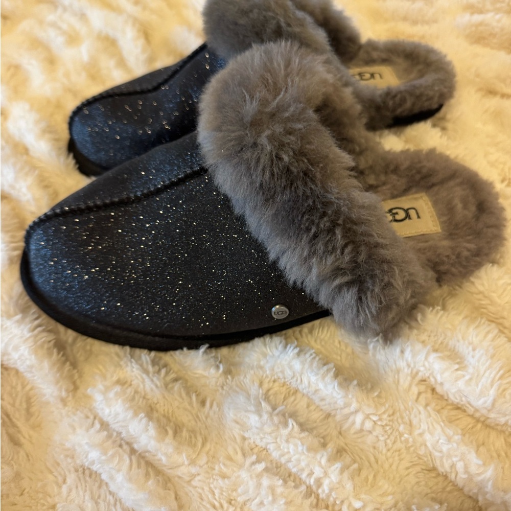UGG Black Glittery Suede with wool blend plush lining. Nita Platform Slipper